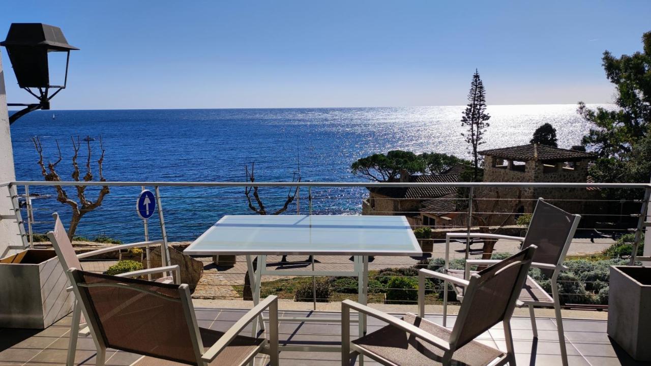 Apartamento Frente Al Mar En La Mejor Ubicacion De Calella カレリャ・デ・パラフルジェリ エクステリア 写真