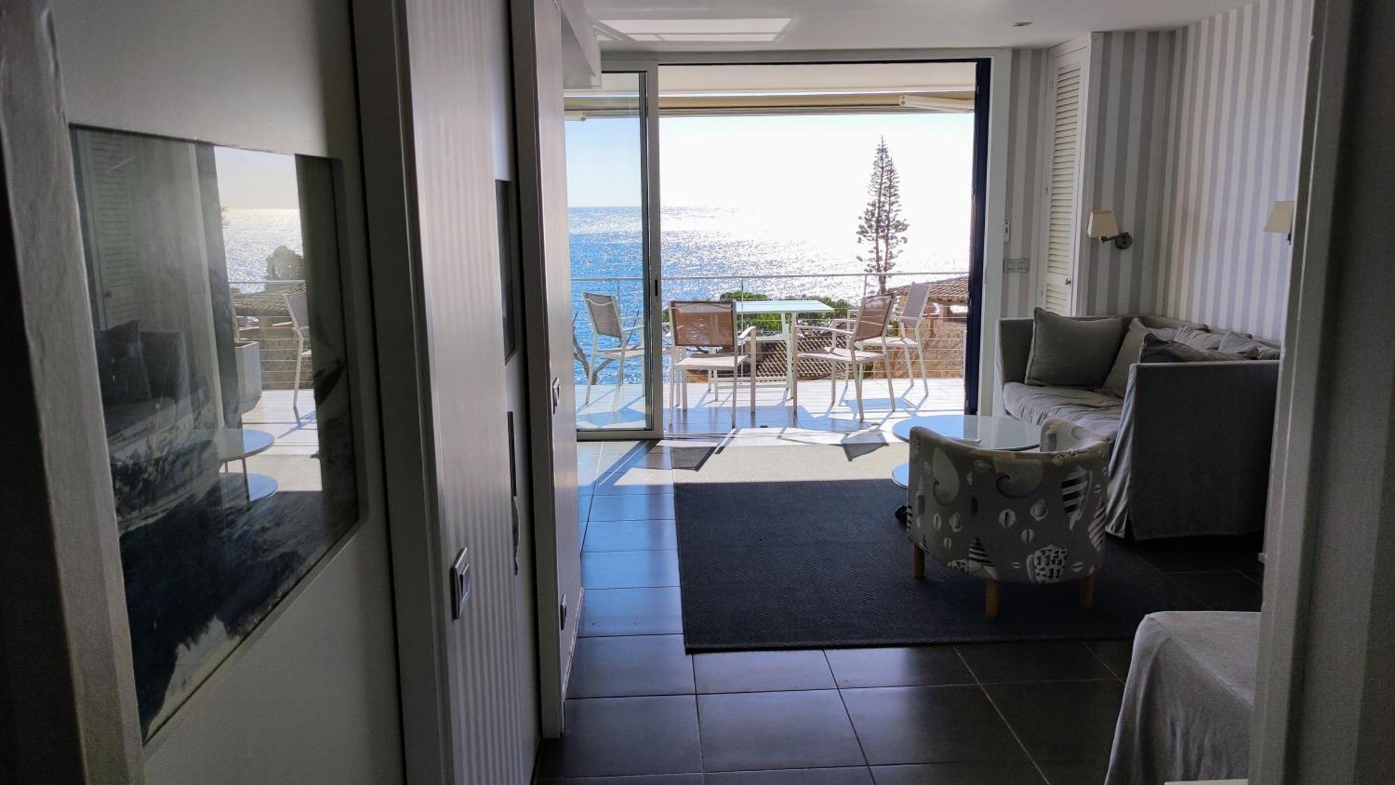 Apartamento Frente Al Mar En La Mejor Ubicacion De Calella カレリャ・デ・パラフルジェリ エクステリア 写真